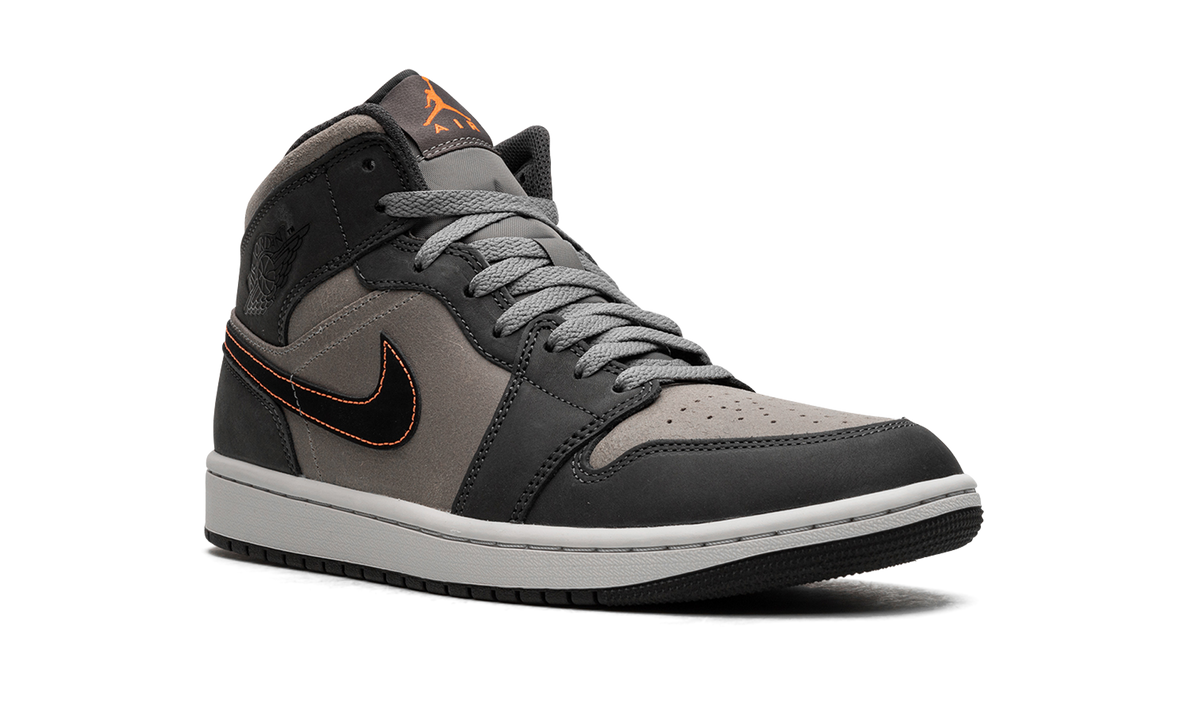 Air Jordan 1 Mid SE "Night Stadium" FQ8338 017