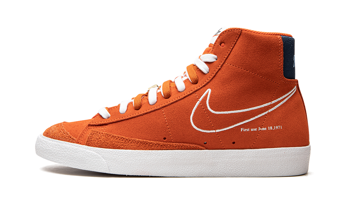 Blazer Mid '77 "First Use - Orange" DC3433 800