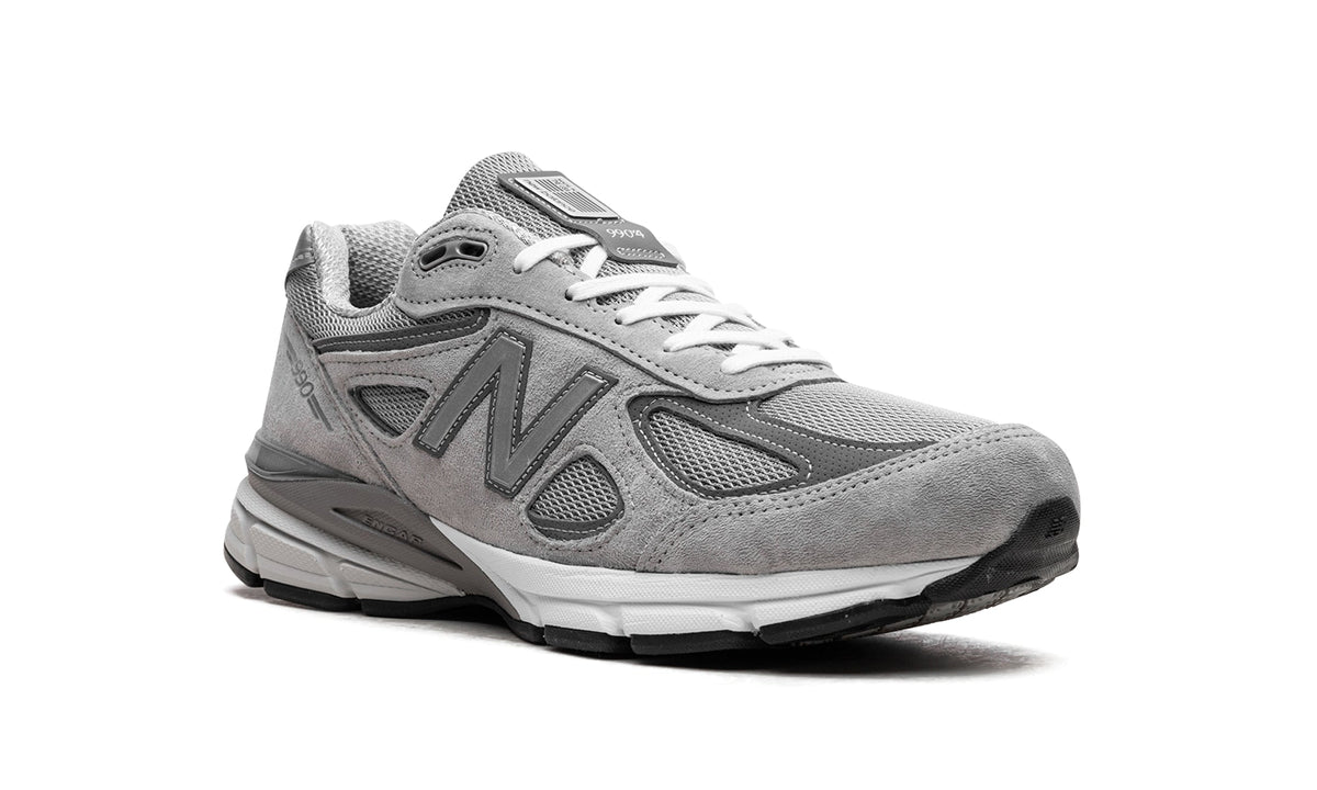 New Balance 990v4 Sneakers - Grey Mesh & Suede-Style Panels