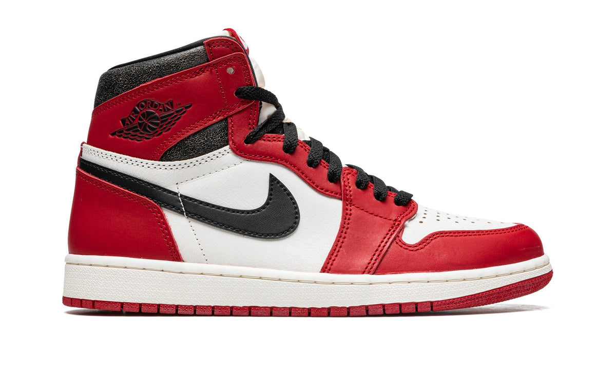 Air Jordan 1 Retro High OG Sneakers - Red/White/Black with Vintage-Style Details