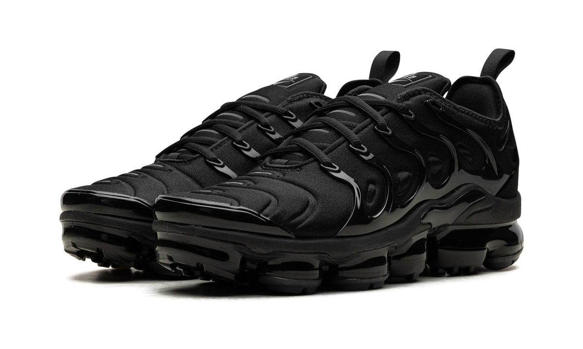Nike Air VaporMax Plus Sneakers - All Black with Glossy Cage and Visible Air Sole