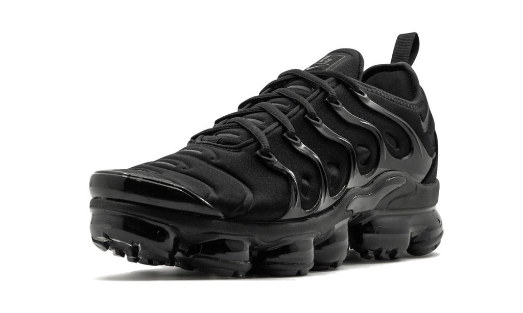 Nike Air VaporMax Plus Sneakers - All Black with Glossy Cage and Visible Air Sole