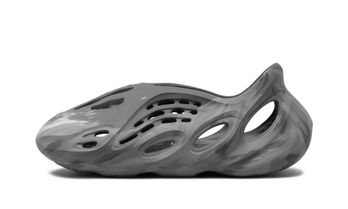 Yeezy Foam Runner Slip-On Shoes - Marbled Grey with Sculpted Cutouts