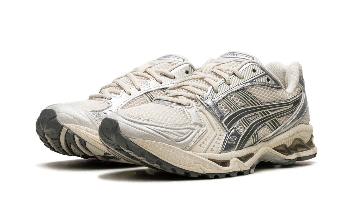 ASICS GEL-KAYANO 14 Sneakers – Cream, Metallic Silver & Dark Grey