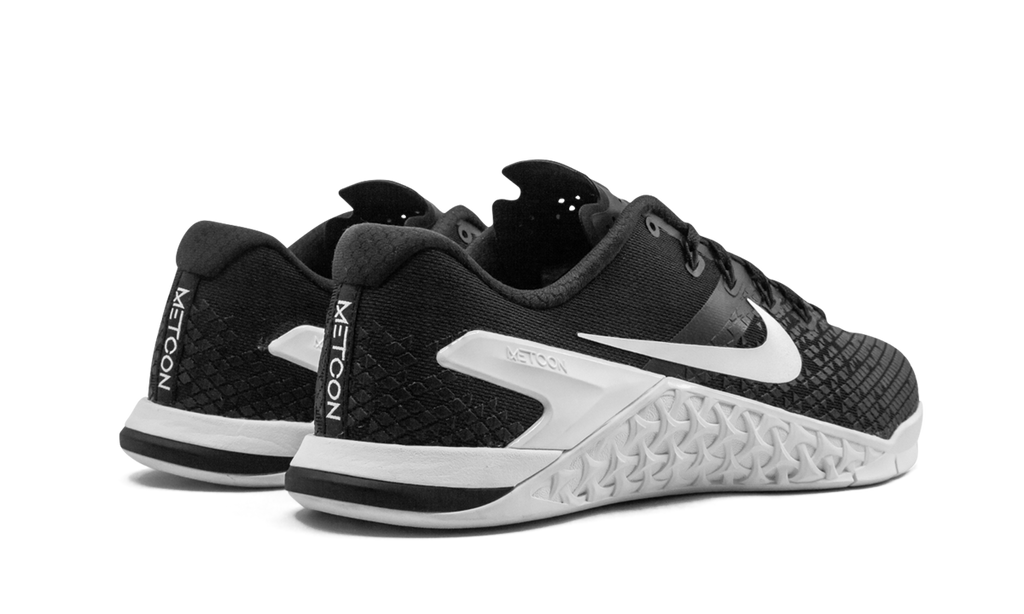 Metcon 4 "BLACK / WHITE" BV1636 001