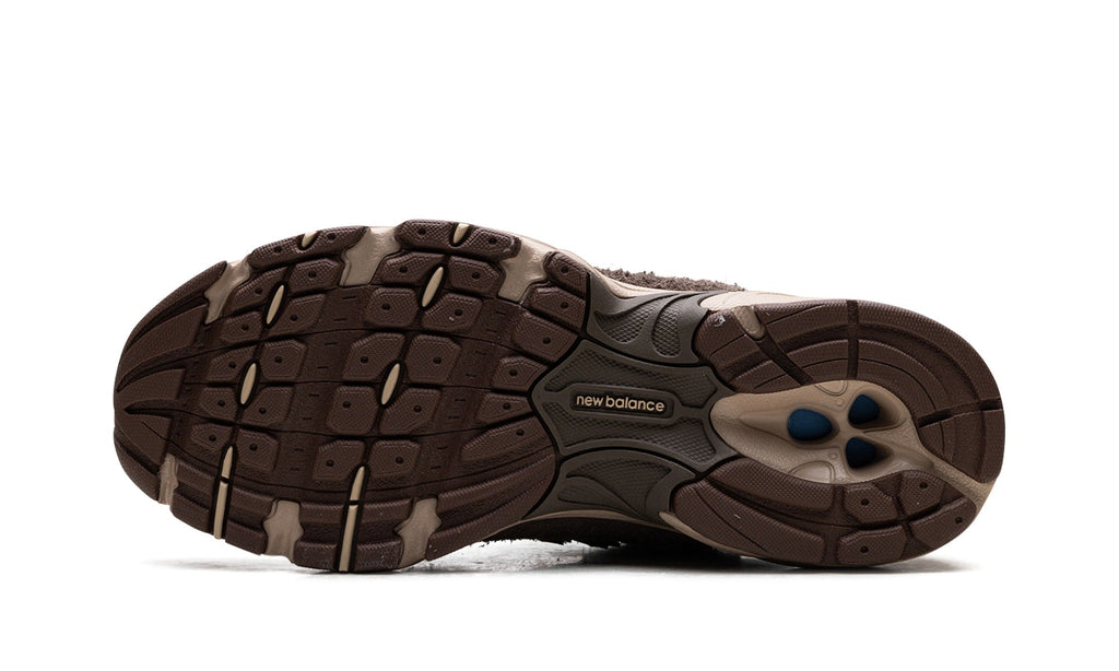 New Balance 530 Sneakers - Brown/Tan/Cream with Textured Overlays