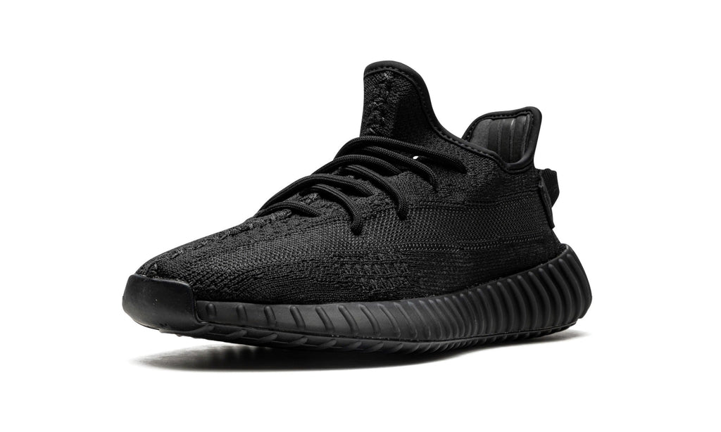 Yeezy 350 V2 Sneakers – Black (Copy)