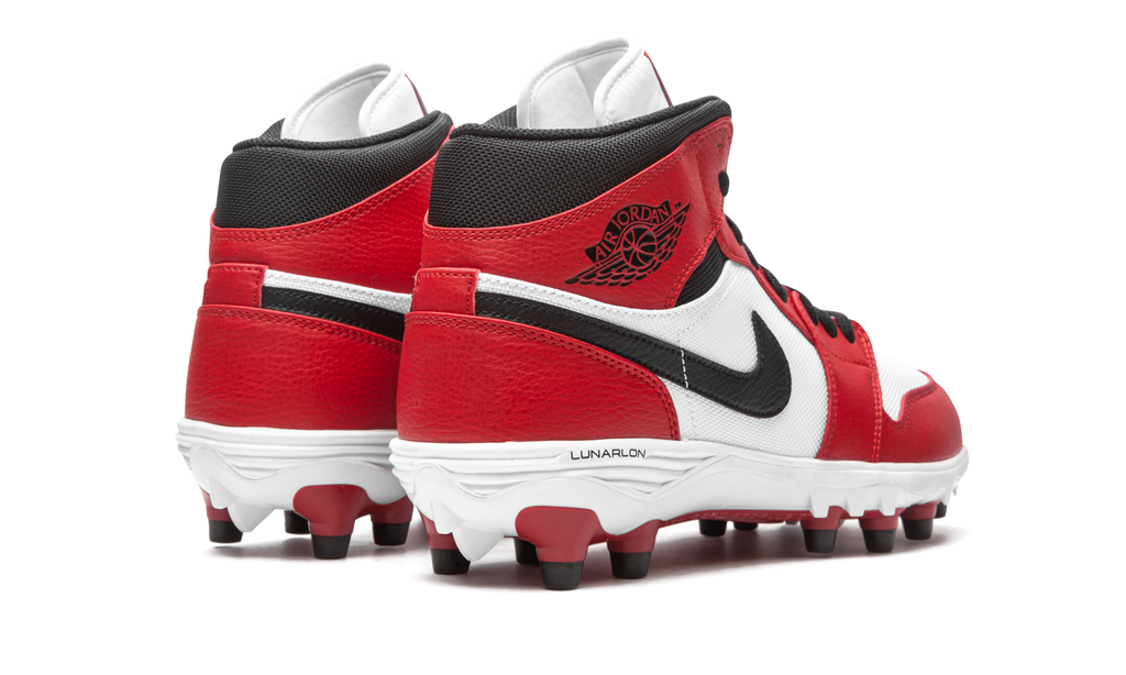 Jordan 1 TD Mid Cleat "Chicago" AR5604 106