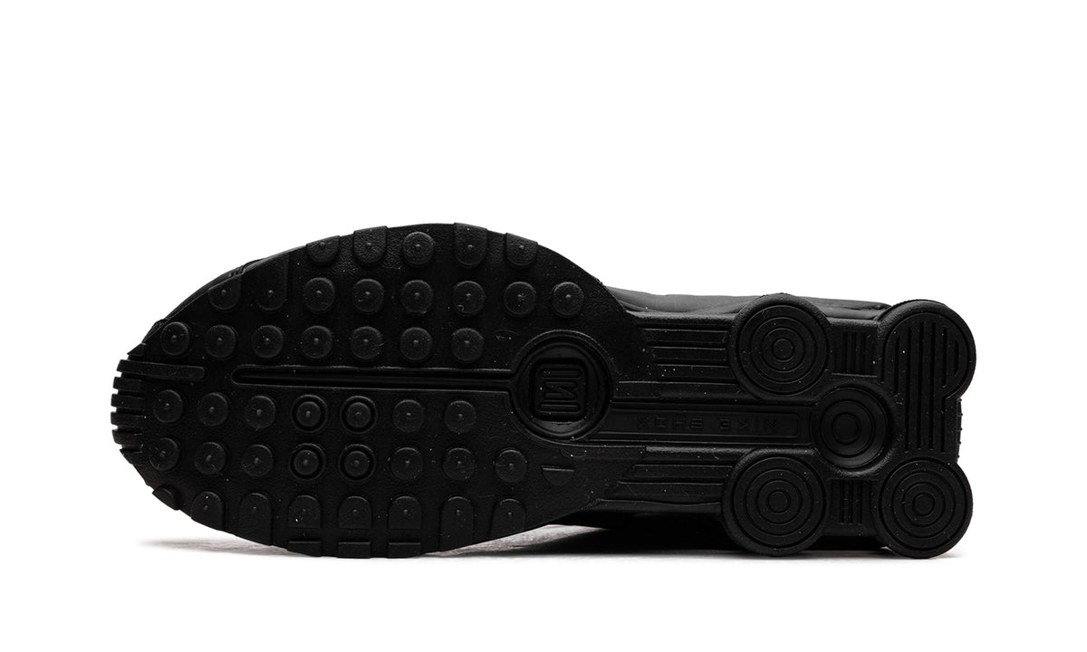 Nike Shox R4 Sneakers - All Black with Four-Column Heel Design
