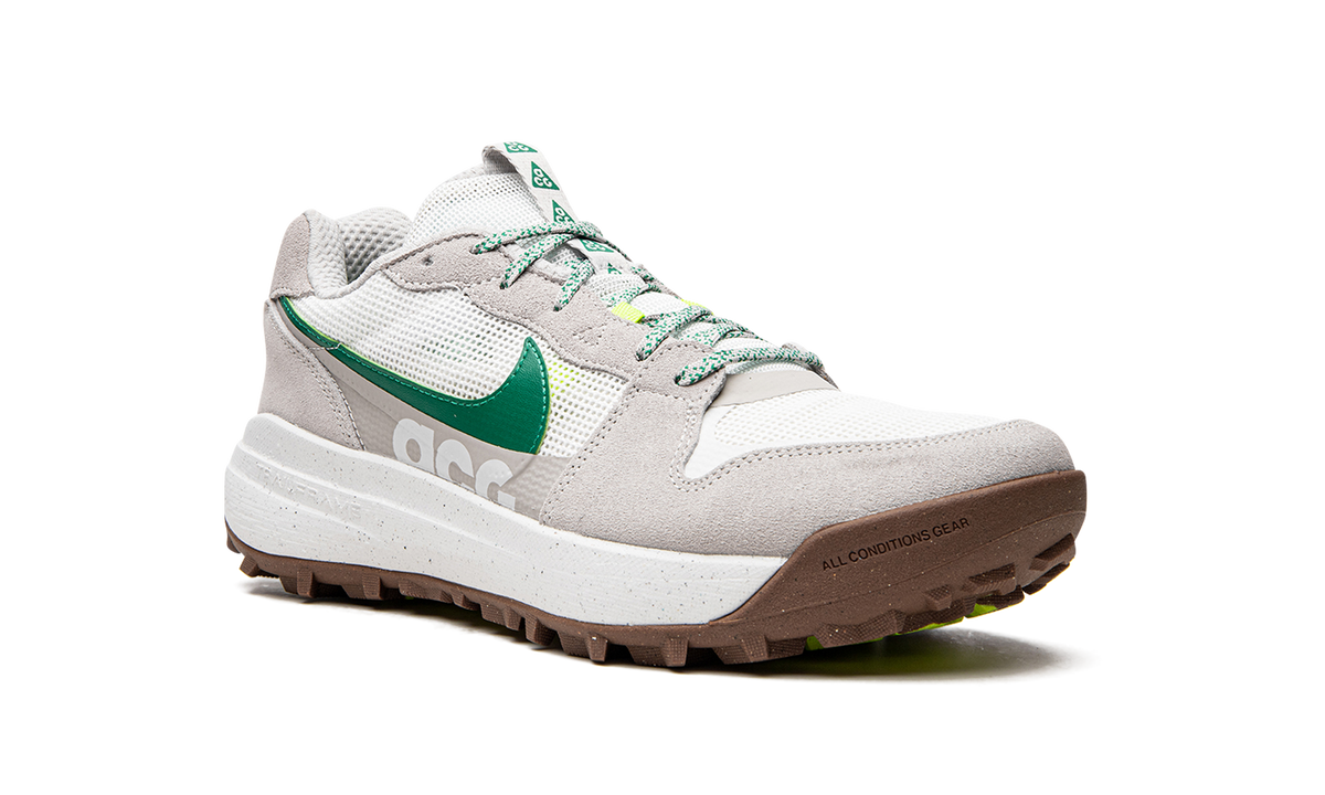 ACG Lowcate "Light Iron Ore Green" DM8019 003