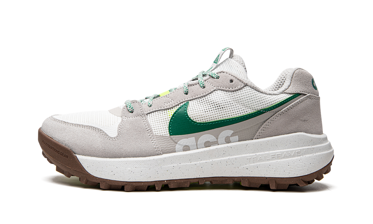 ACG Lowcate "Light Iron Ore Green" DM8019 003
